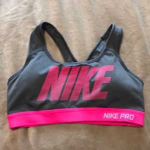 Nike Pro Sports Bra